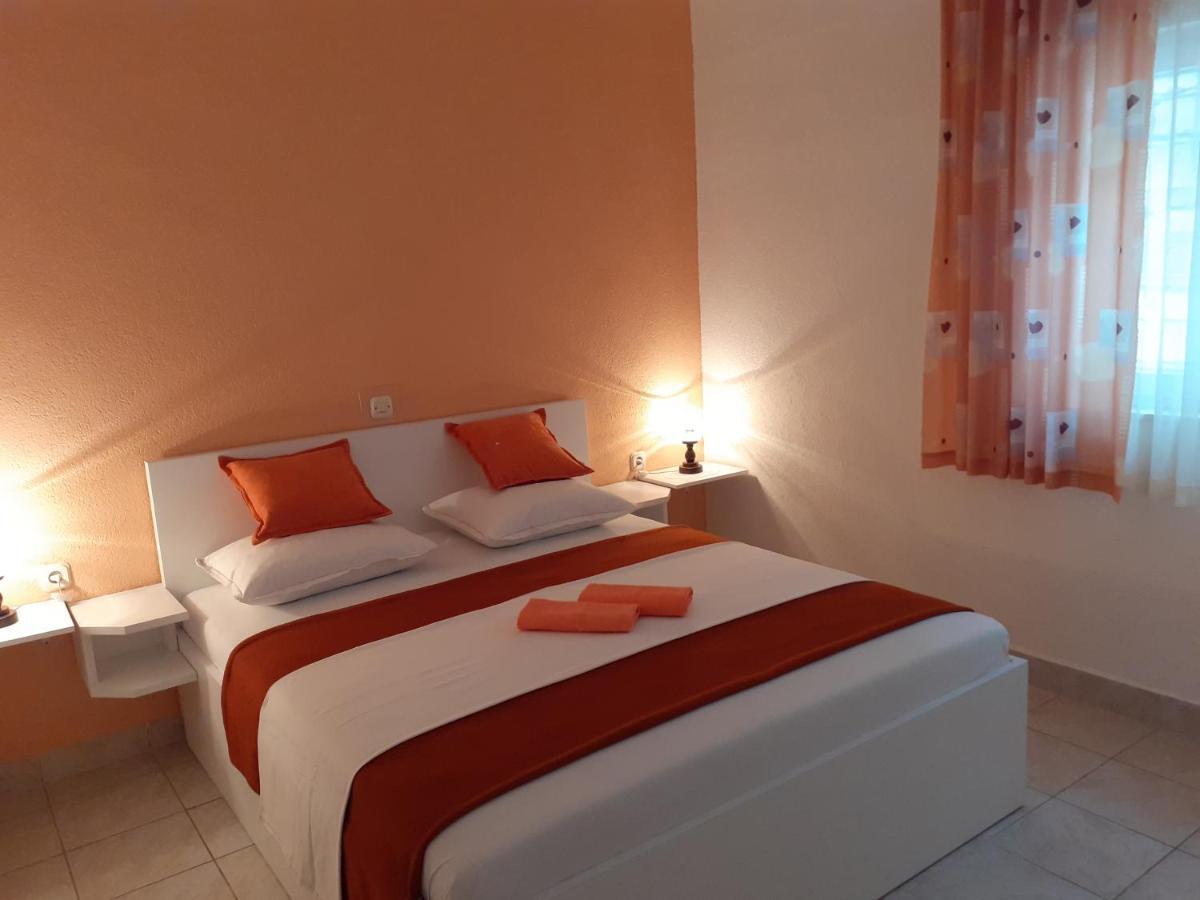 Apartments With A Parking Space Gradac, Makarska - 11332 Gradac  Eksteriør bilde