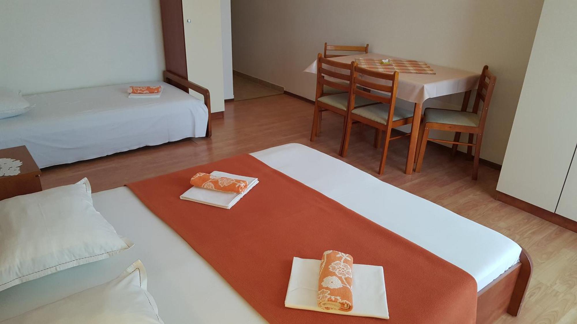 Apartments With A Parking Space Gradac, Makarska - 11332 Gradac  Rom bilde